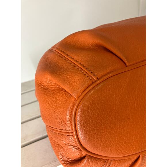 MICHAEL KORS, LARGE ORANGE PEBBLED LEATHER SHOUDLER BAG - Picture 9 of 16
